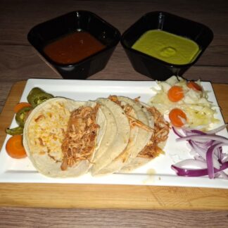 🌮 Taco de tinga de pollo